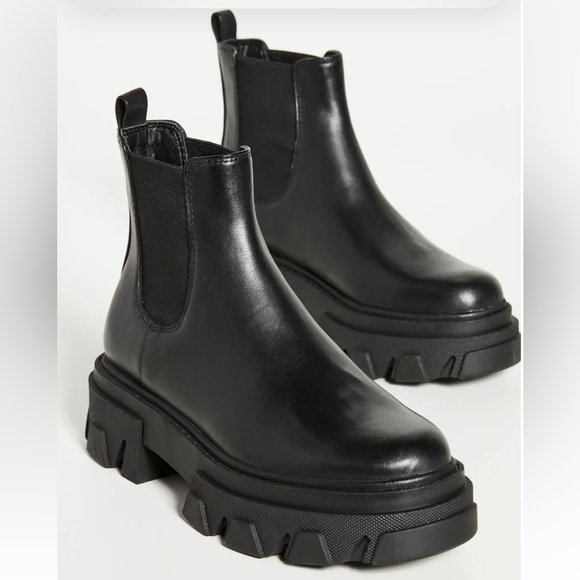 Sam Edelman
Daelyn Lug-Sole Leather Boots women size 9 gently used - Picture 4 of 17